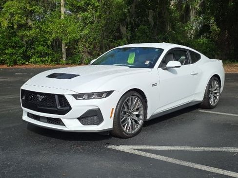 Certified 2025 Ford Mustang GT Premium RWD image 4