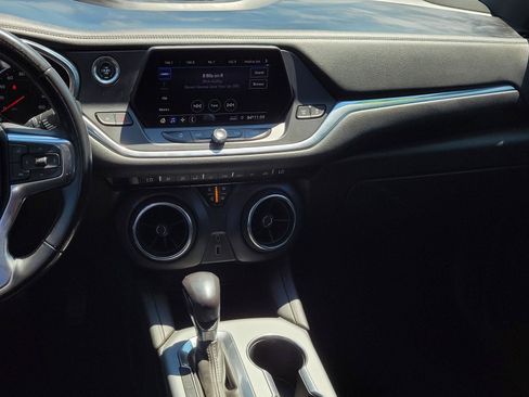 Used 2020 Chevrolet Blazer LT FWD image 12