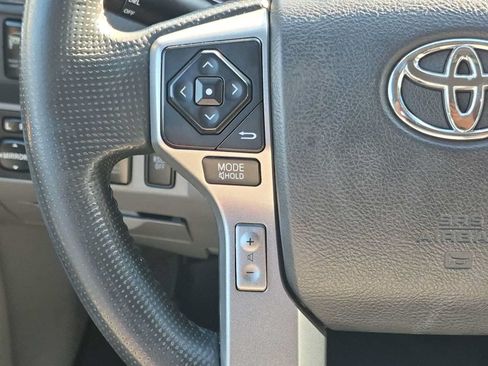 Used 2014 Toyota Tacoma 4x4 Double Cab w/ TRD Sport Package image 18