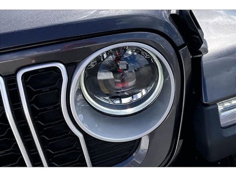 Certified 2025 Jeep Wrangler Sahara image 31