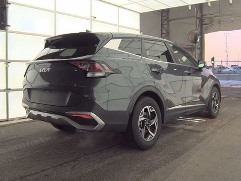 Used 2024 Kia Sportage LX image 4