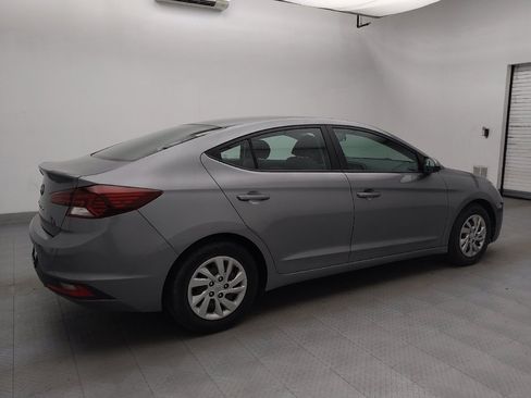 Used 2019 Hyundai Elantra SE image 10