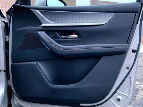 Used 2024 MAZDA CX-90 Plug-In Hybrid w/ Premium Pkg image 23