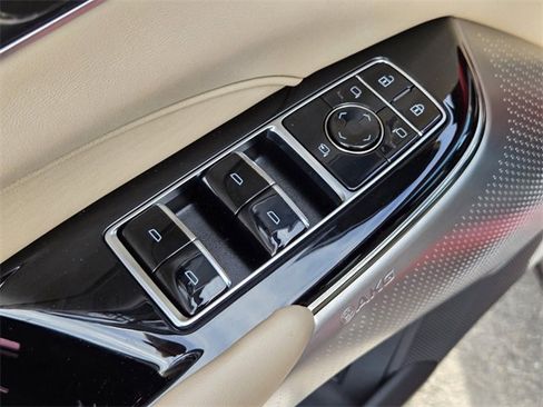 New 2025 Cadillac Lyriq Luxury image 19