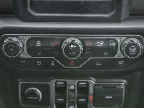 Used 2021 Jeep Wrangler Unlimited Sahara w/ LED Lighting Group image 33