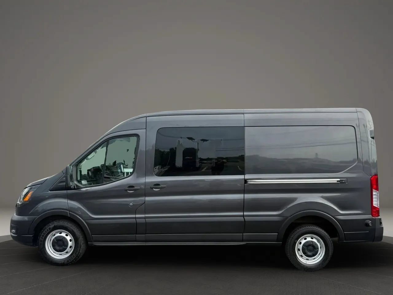 Used 2020 Ford Transit 250 Medium Roof w/ Load Area Protection Package RWD image 10