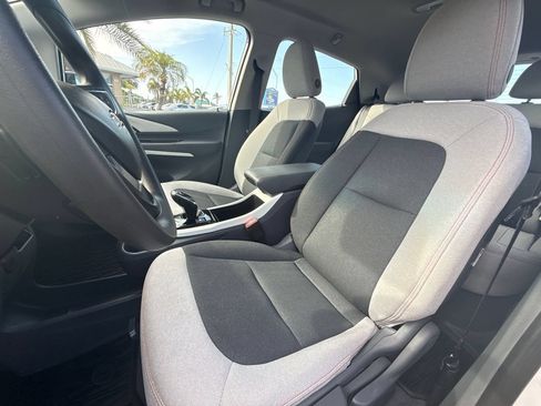 Used 2021 Chevrolet Bolt LT w/ Driver Confidence Package FWD image 12