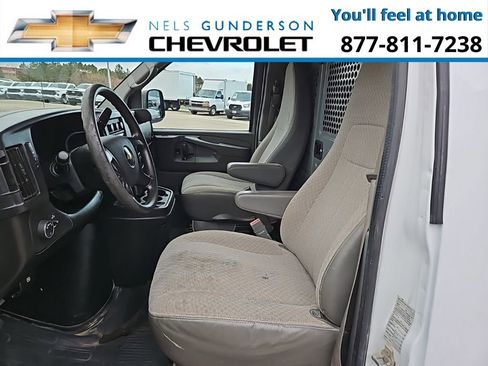 Used 2015 Chevrolet Express 3500 image 14