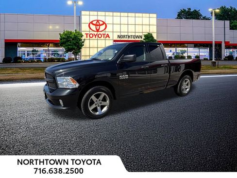 Used 2018 RAM 1500 Express w/ Express Value Package AWD/4WD image 1