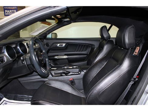 Used 2023 Ford Mustang Premium image 10