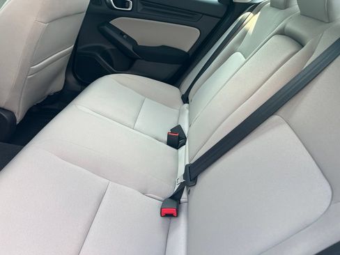 Used 2023 Honda Civic EX image 4
