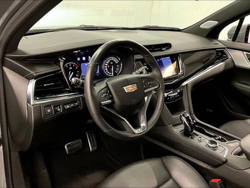 Used 2024 Cadillac XT6 Sport w/ Technology Package AWD/4WD image 16