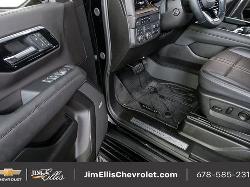 Used 2025 Chevrolet Tahoe High Country w/ Sun And Tow Package image 8