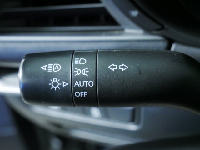 Used 2024 MAZDA MAZDA3 s FWD image 26