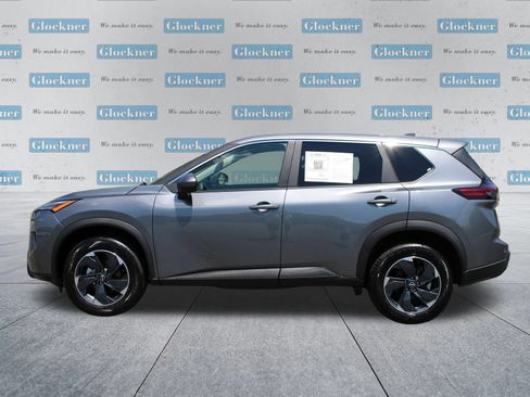 Used 2025 Nissan Rogue SV AWD/4WD image 9