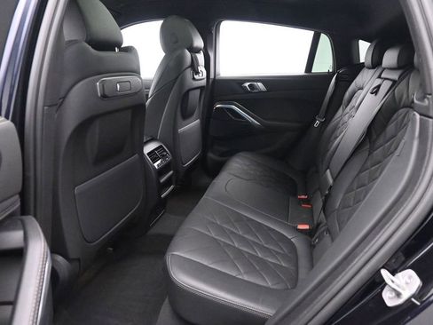 Used 2024 BMW X6 xDrive40i w/ Parking Assistance Package AWD/4WD image 18