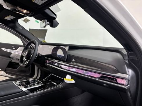 New 2026 BMW 740i xDrive w/ Executive Package AWD/4WD image 17