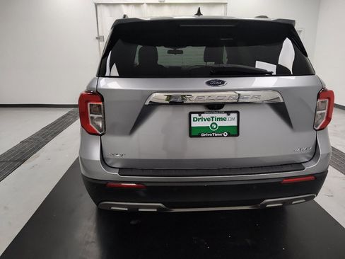 Used 2022 Ford Explorer XLT w/ Equipment Group 202A AWD/4WD image 6