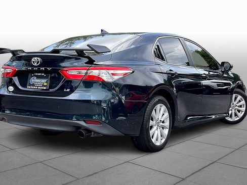 Used 2020 Toyota Camry LE FWD image 12