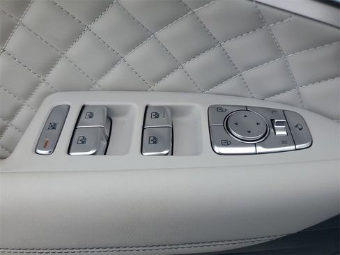 Used 2025 Genesis G70 3.3T Advanced w/ Sport Prestige Package image 20