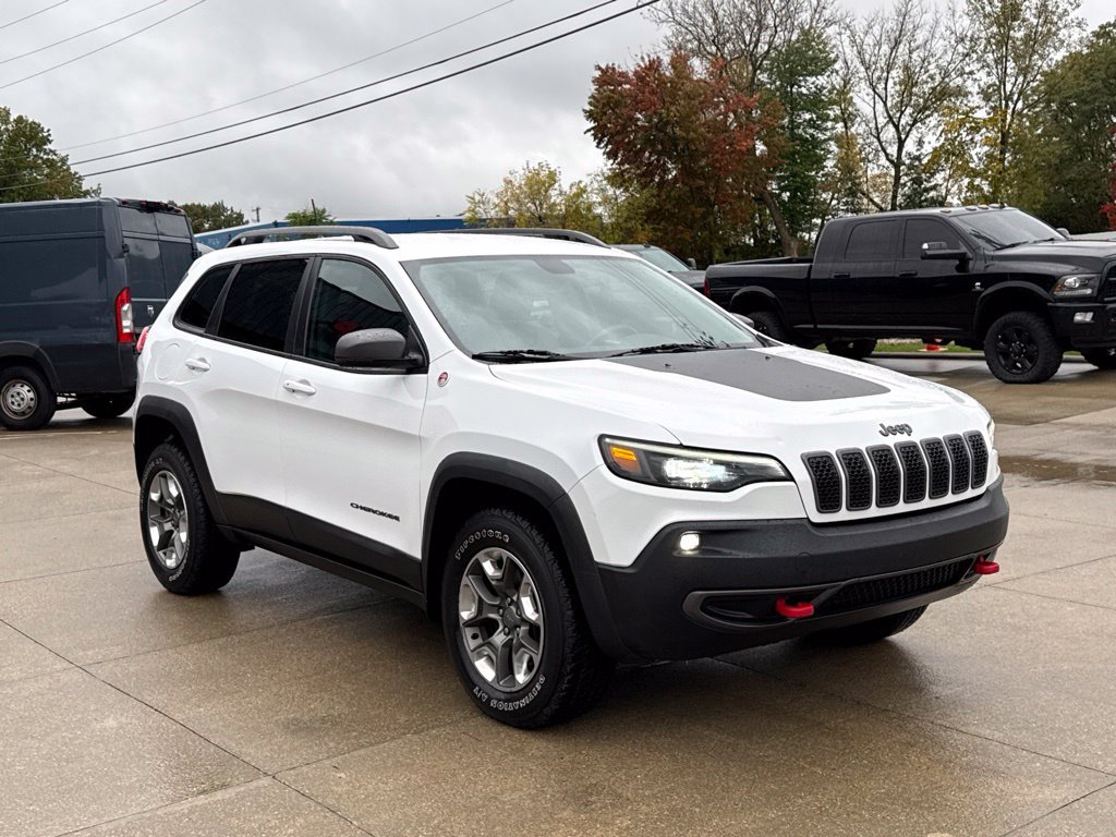 Used 2019 Jeep Cherokee Trailhawk w/ Cold Weather Group AWD/4WD image 18