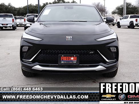 New 2026 Buick Envista Sport Touring image 2