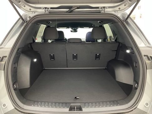 New 2026 Chevrolet Equinox LT w/ Safety and Technology Package AWD/4WD image 11