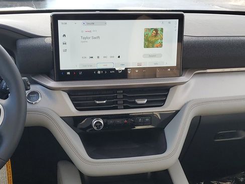 New 2026 Ford Explorer Active image 28