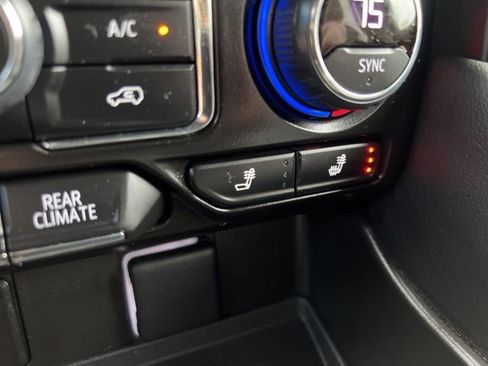 Used 2024 Chevrolet Tahoe Z71 w/ Z71 Off-Road Package image 31