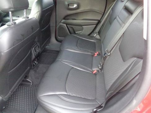 Used 2018 Jeep Compass Latitude w/ Popular Equipment Group image 17