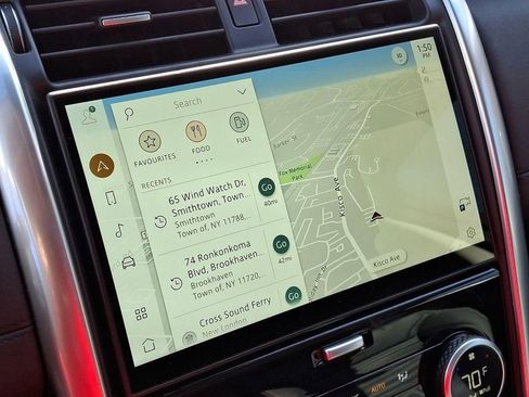 Used 2024 Land Rover Discovery S image 20