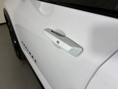 Certified 2026 Chevrolet Equinox RS w/ Safety and Technology Package FWD image 14