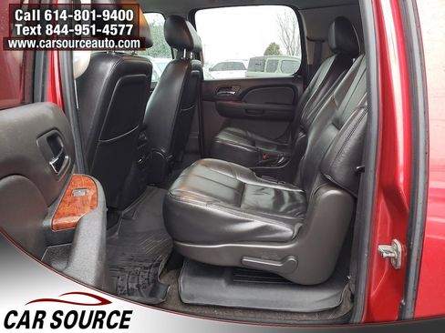 Used 2012 GMC Yukon XL SLT w/ Regional Value Package image 26