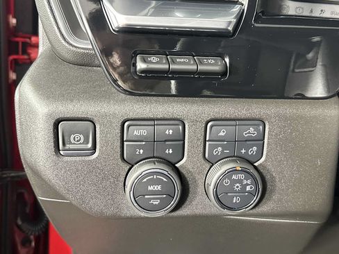 Used 2025 Chevrolet Silverado 1500 LTZ w/ LTZ Premium Package AWD/4WD image 27