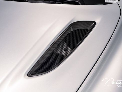 Used 2019 Aston Martin Rapide AMR image 16