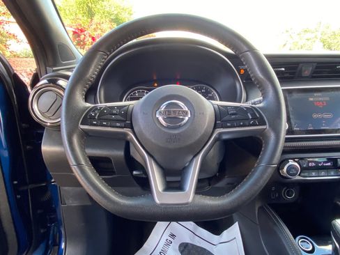 Used 2020 Nissan Kicks SR w/ SR Premium Package image 57