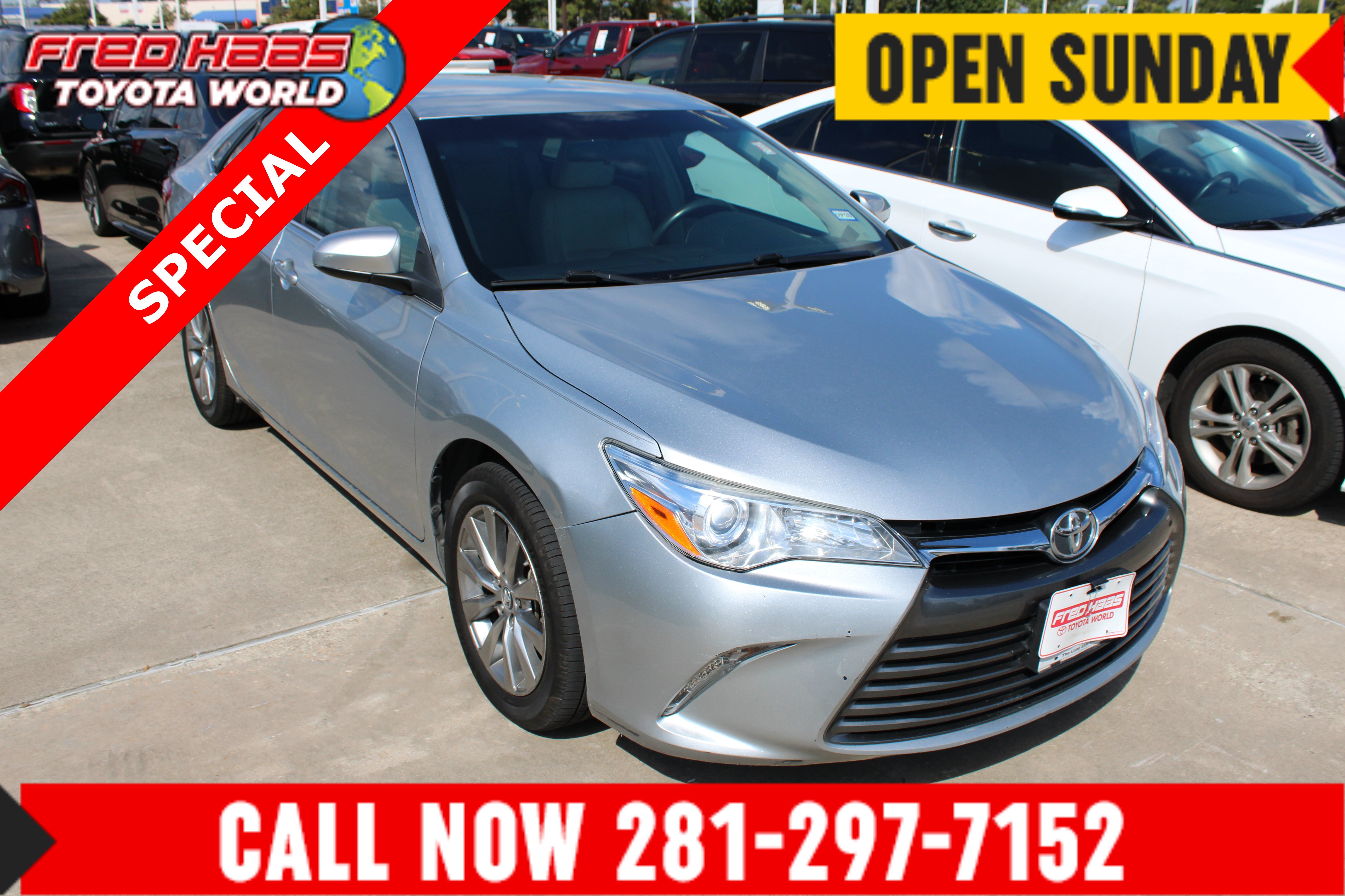 Used 2017 Toyota Camry XLE FWD image 1