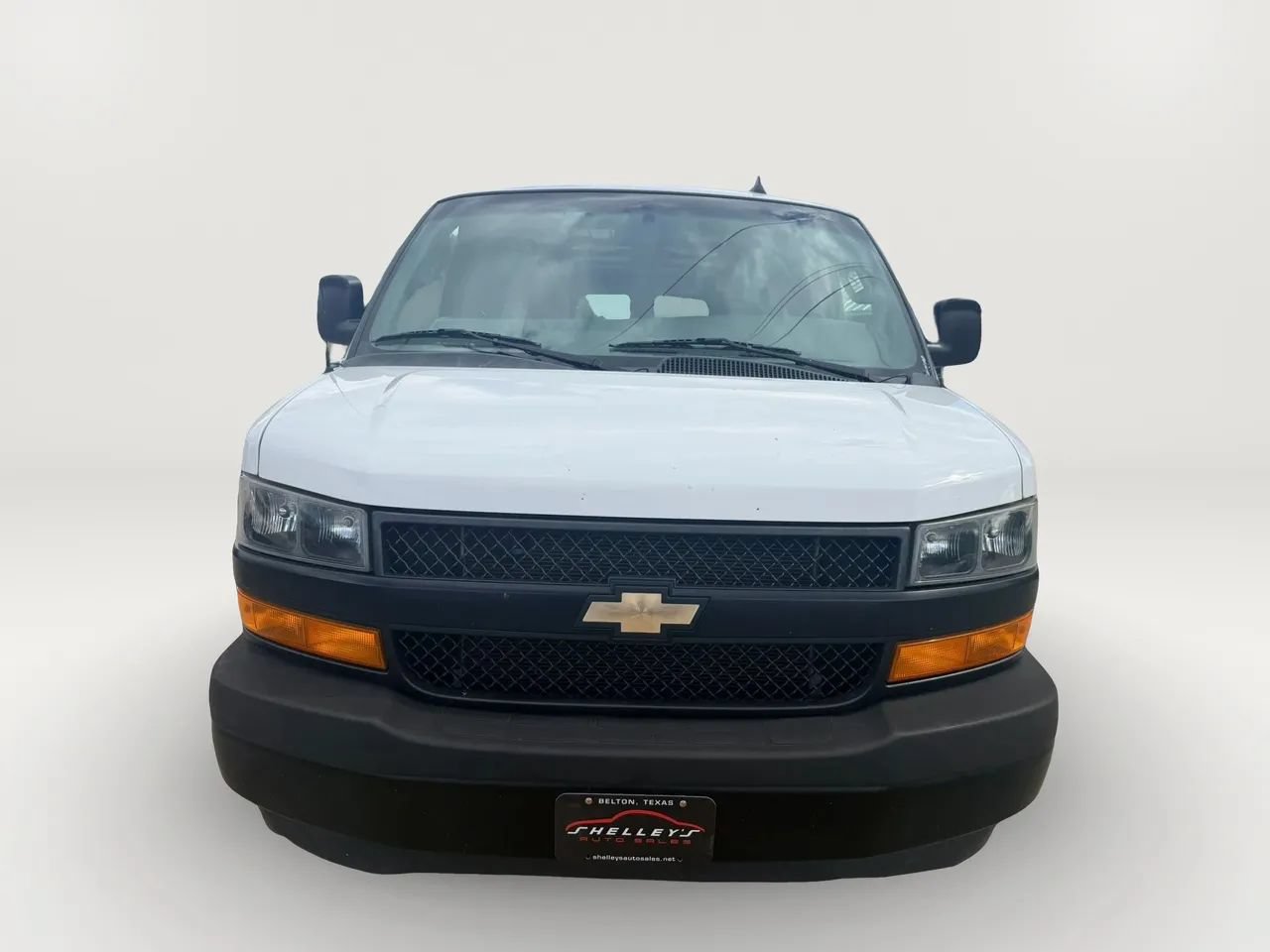 Used 2020 Chevrolet Express 2500 Extended w/ Driver Convenience Package RWD image 4