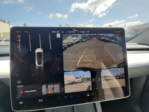 Used 2023 Tesla Model Y Long Range AWD/4WD image 14