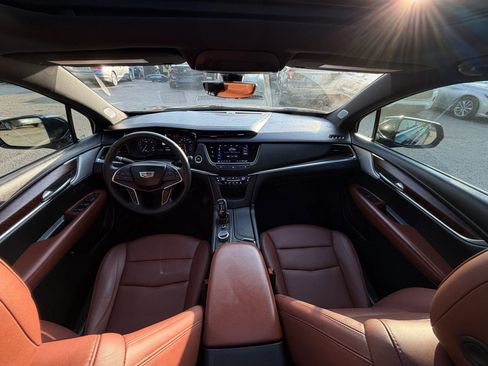 Used 2020 Cadillac XT5 Premium Luxury FWD image 13