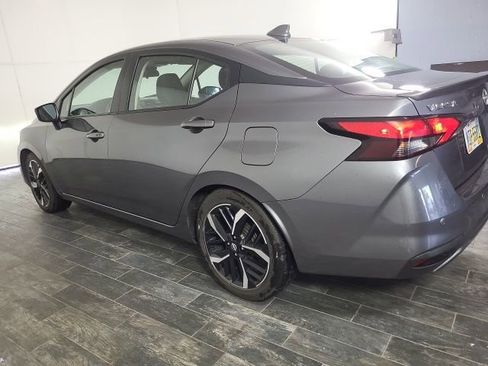 Used 2024 Nissan Versa SR image 7