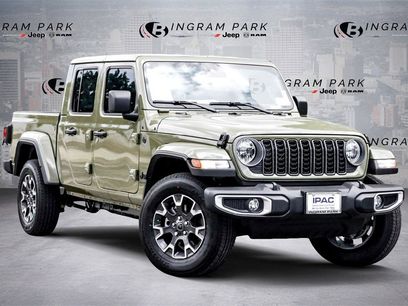 New 2025 Jeep Gladiator Sport w/ Premium Package