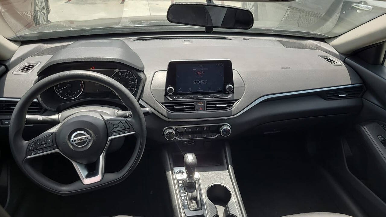 Used 2020 Nissan Altima 2.5 S FWD image 5