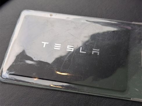 Used 2019 Tesla Model 3 Standard Range Plus image 22