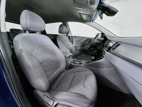 Used 2018 Kia Niro LX FWD image 25