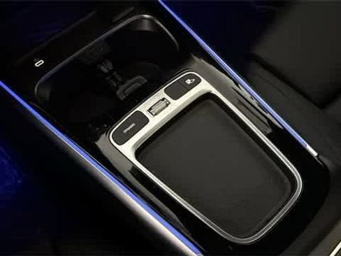 Certified 2025 Mercedes-Benz GLB 250 4MATIC image 97