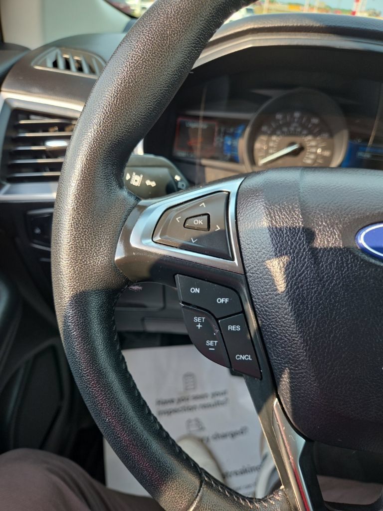 Used 2024 Ford Edge SEL AWD/4WD image 14