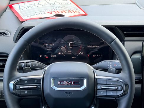 New 2026 GMC Terrain AT4 w/ Convenience Package III image 15