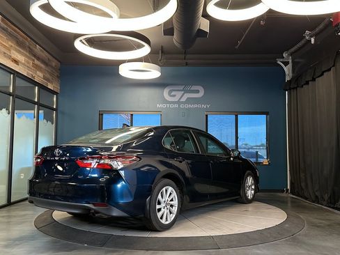 Used 2021 Toyota Camry LE FWD image 3