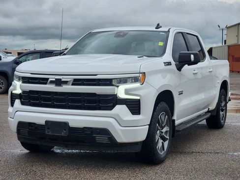 Used 2023 Chevrolet Silverado 1500 RST w/ Convenience Package II image 3